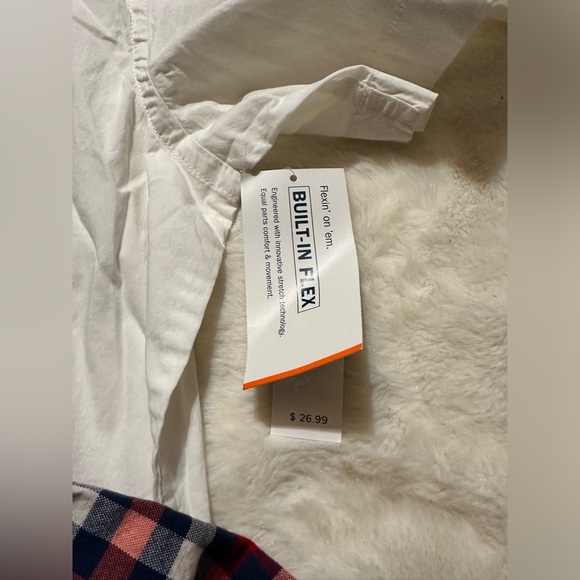 2 short sleeve button ups - Picture 3 of 4